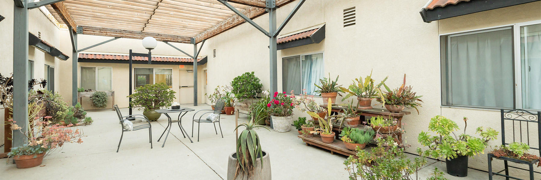 Back courtyard of Pacific Coast Post Acute